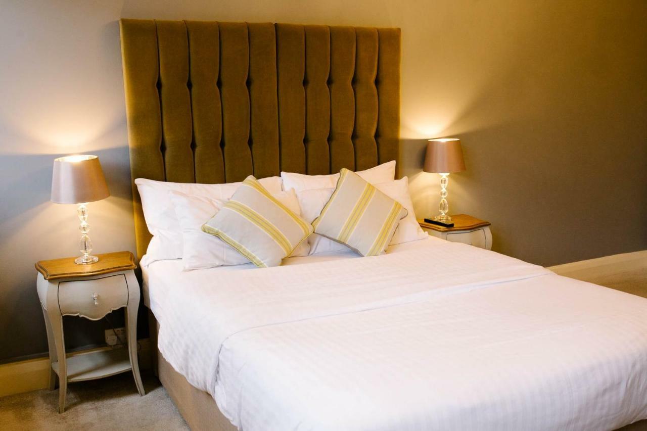 Rooks Nest Hotel ลอนดอน ภายนอก รูปภาพ